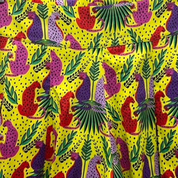 Emily McCarthy XL Skort Colorful Panthers Palms Lined Activewear Tennis EUC - Picture 2 of 7